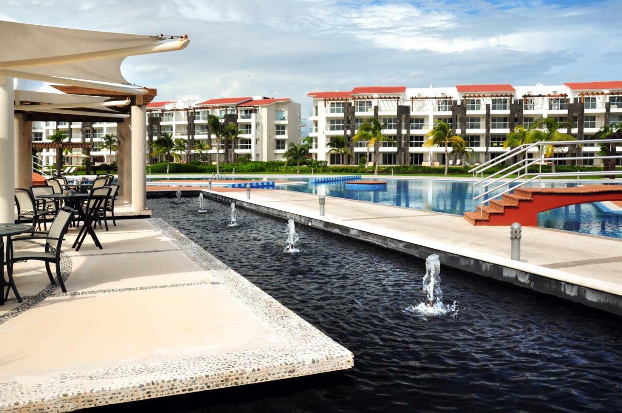 Mareazul Beach Front Resort Плайя-дель-Кармен Екстер'єр фото