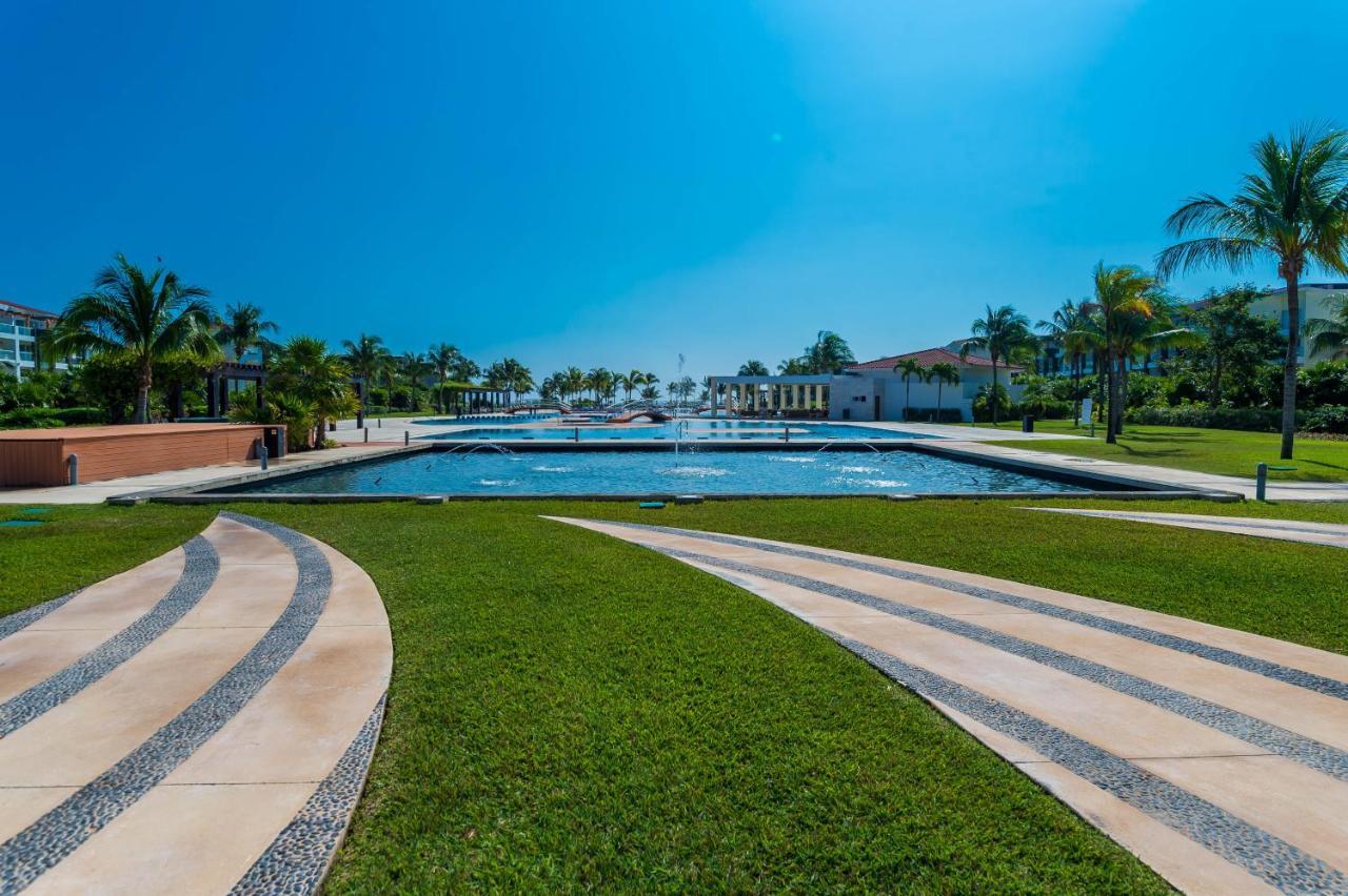 Mareazul Beach Front Resort Плайя-дель-Кармен Екстер'єр фото