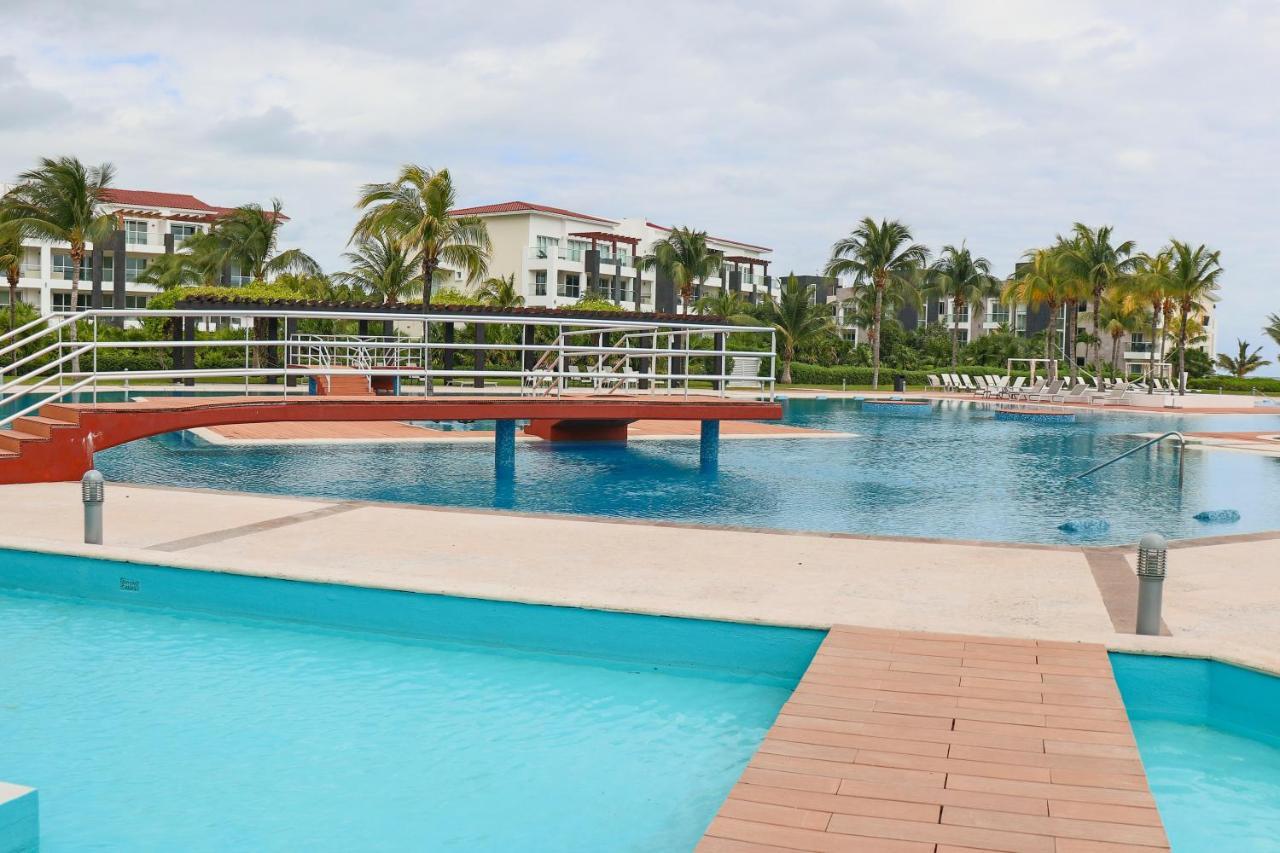 Mareazul Beach Front Resort Плайя-дель-Кармен Екстер'єр фото